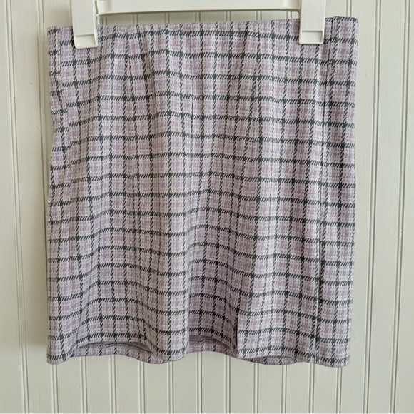 American Eagle Outfitters Plaid Mini Skirt in Purple and Gray size Medium - Picture 1 of 4